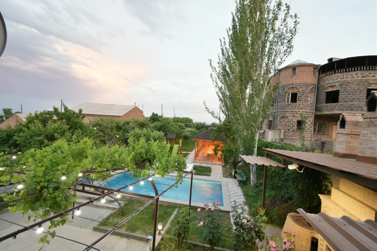 HOLIDAY VILLA DZORAP АШТАРАКАТ (Армения) - от 30733 RUB | NOCHI